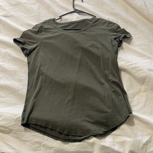 Lululemon t shirt